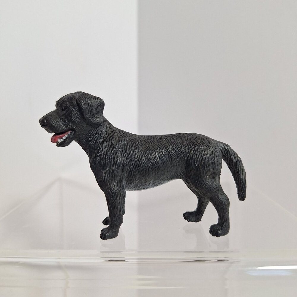 Black Labrador Retriever Dog Tree House Kids 3" Figure